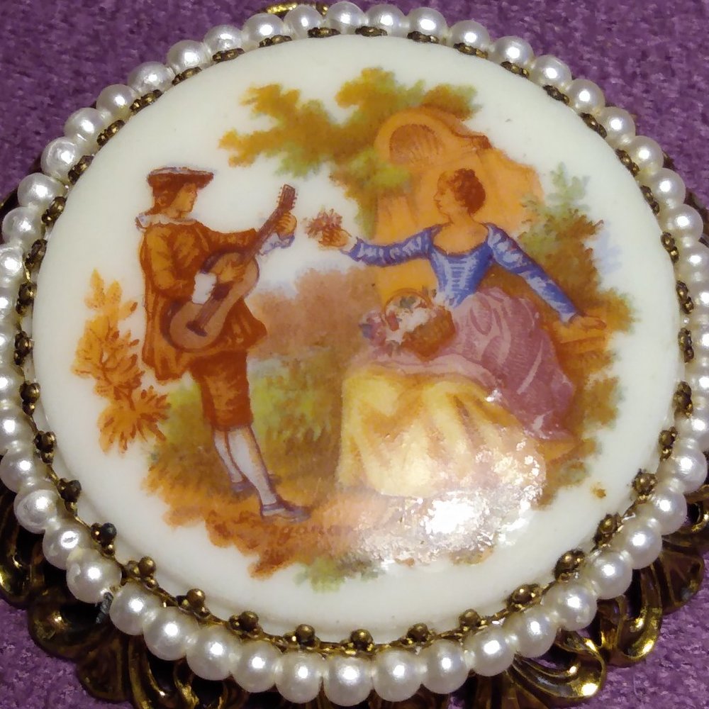 Porcelain Pendant with faux pearls